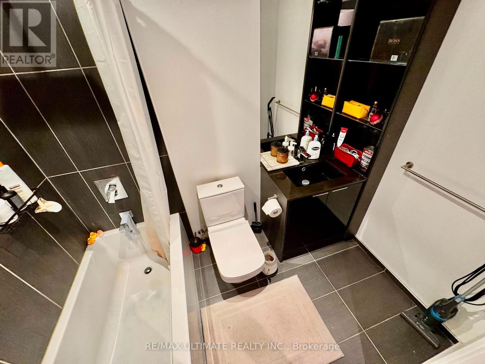 2712 - 70 Temperance Street, Toronto, Ontario  M5H 0B1 - Photo 7 - C13746566
