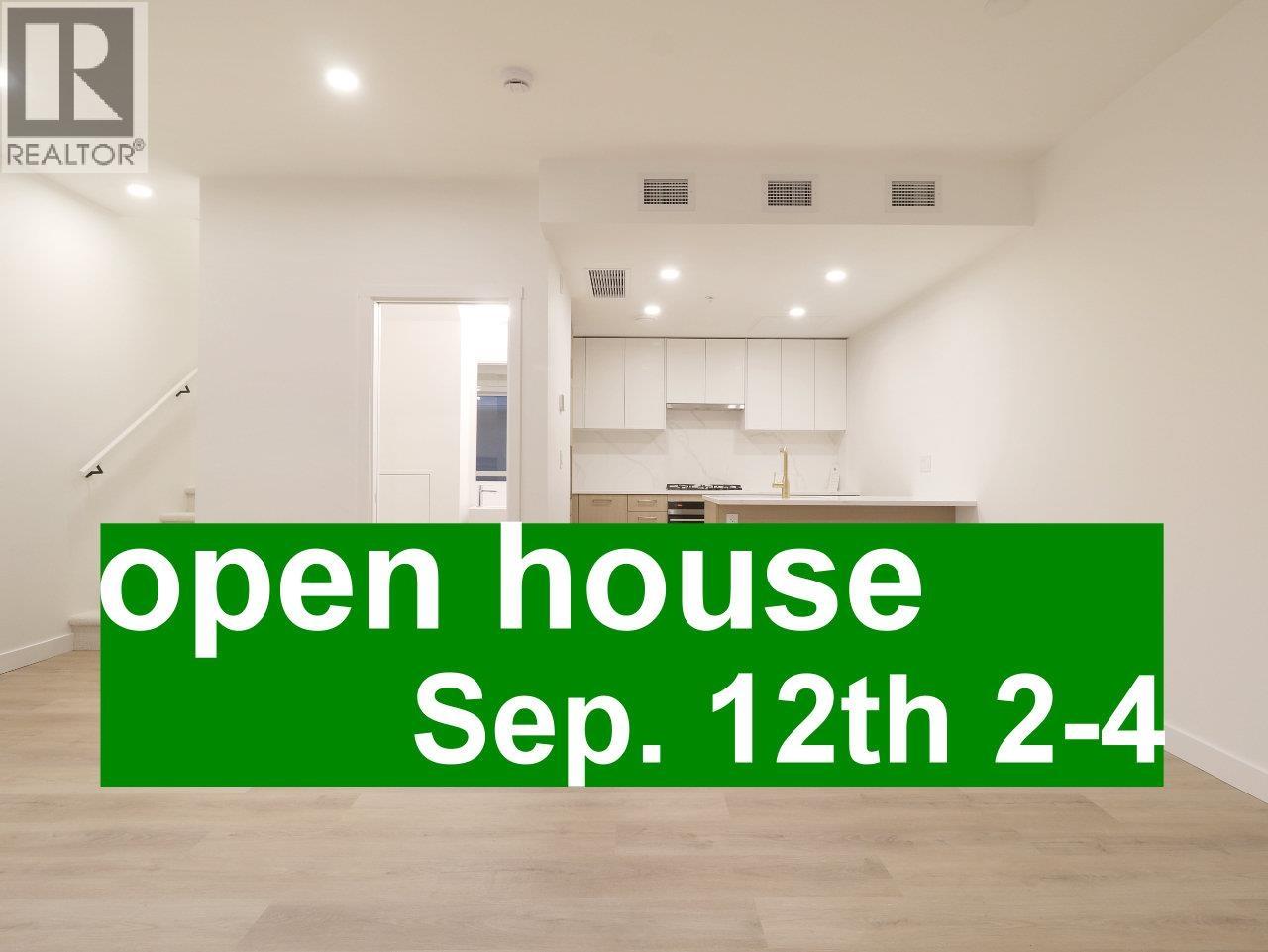 112 390 GUILBY STREET, Coquitlam, British Columbia