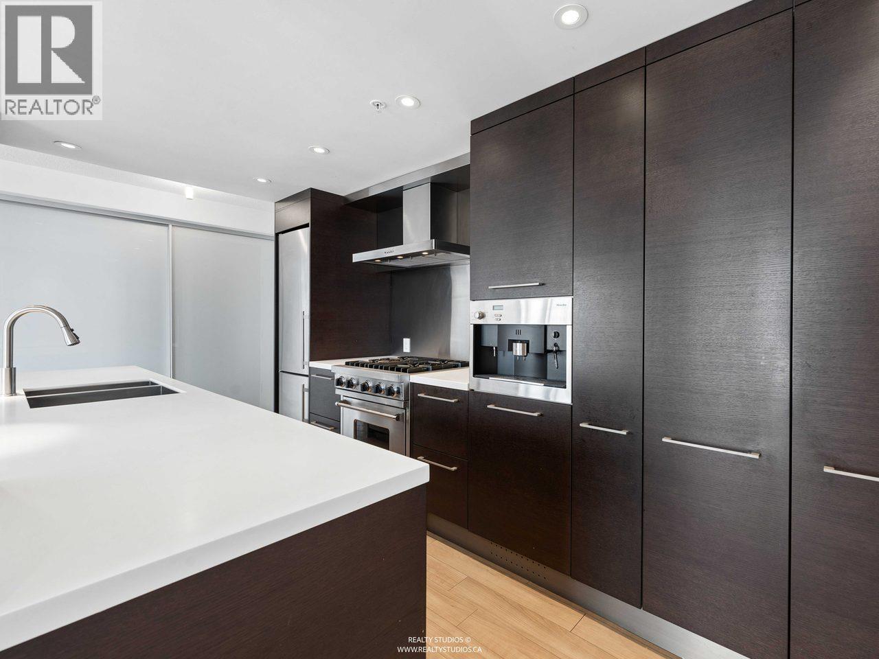 3202 193 Aquarius Mews, Vancouver, British Columbia  V6Z 2Z2 - Photo 13 - R3160302
