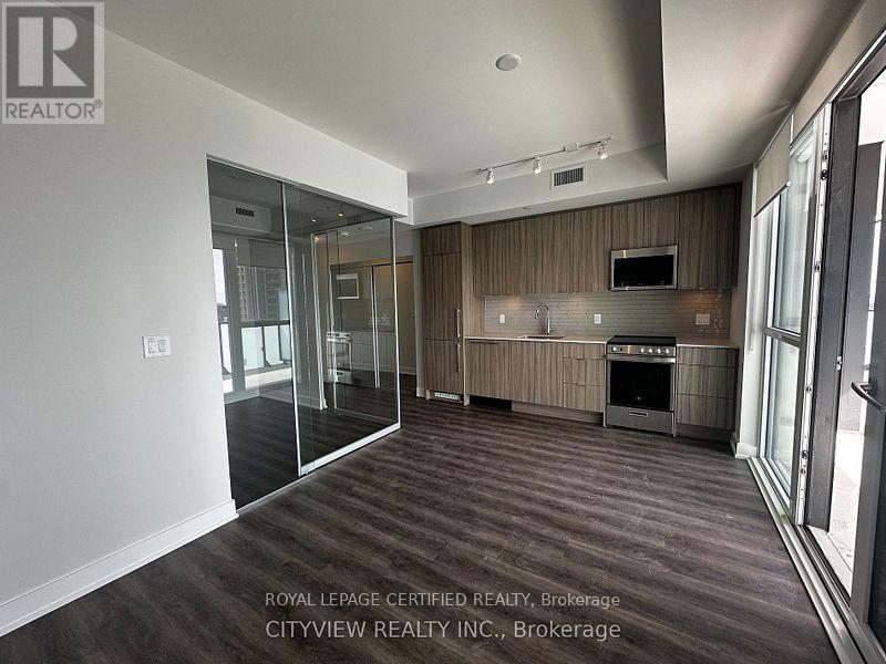1904 - 430 Square One Drive, Mississauga, Ontario  L5B 0L6 - Photo 4 - W13740300