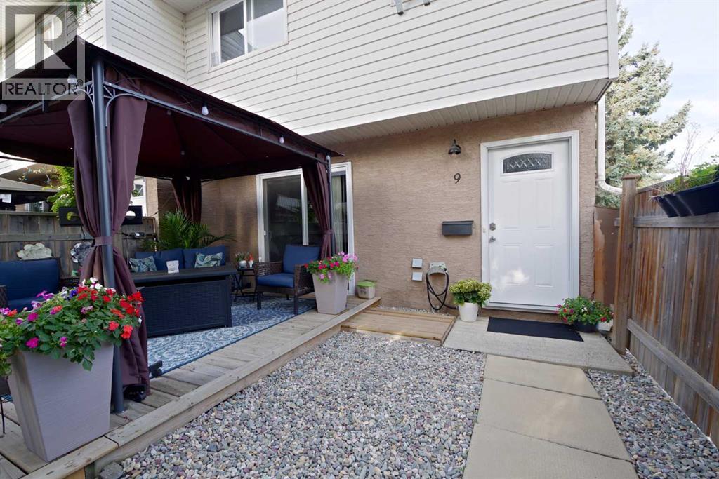9, 1915 18 Avenue N, Lethbridge, Alberta