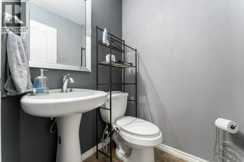 89 Cranarch Grove Se, Calgary, Alberta  T3M 0T9 - Photo 35 - A2325142