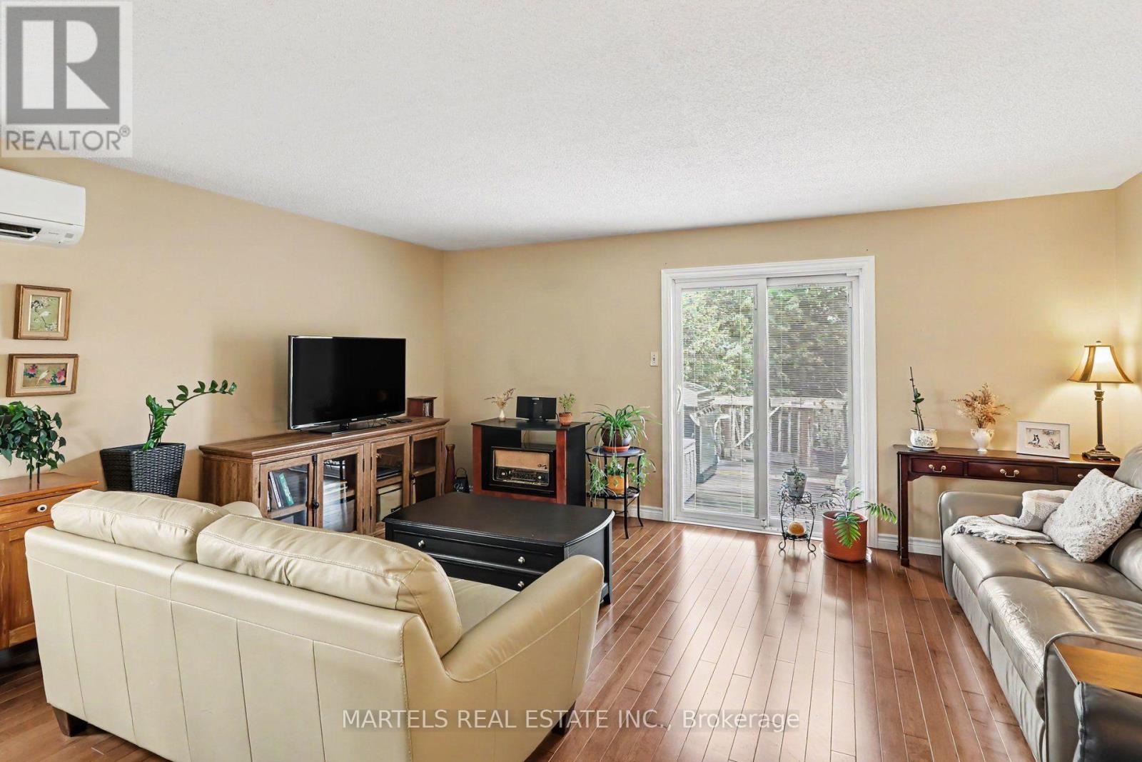 879 Lawrence Street, Clarence-Rockland, Ontario  K4K 1M8 - Photo 4 - X13750974