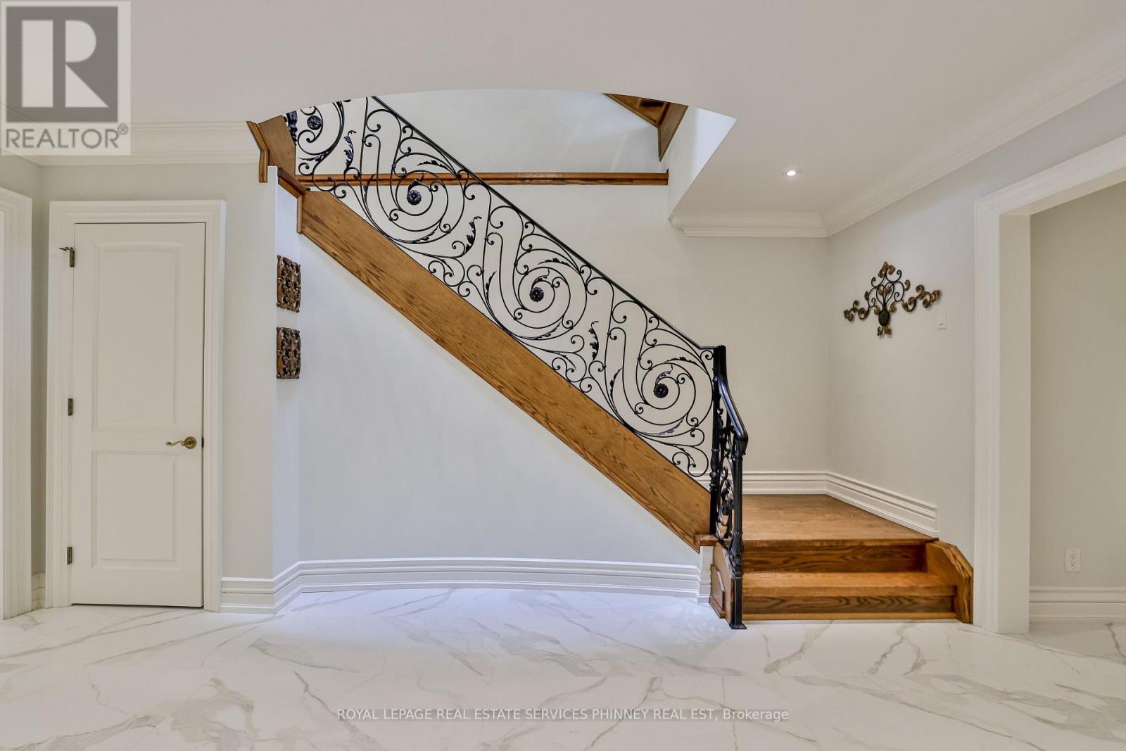 1511 Broadmoor Avenue, Mississauga, Ontario  L5G 3T7 - Photo 34 - W13750972