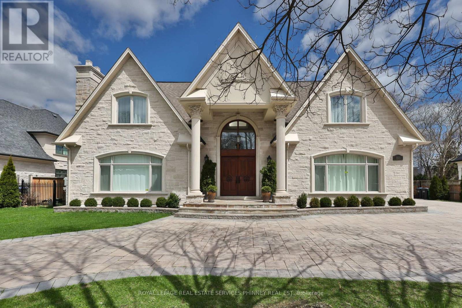 1511 Broadmoor Avenue, Mississauga, Ontario  L5G 3T7 - Photo 4 - W13750972