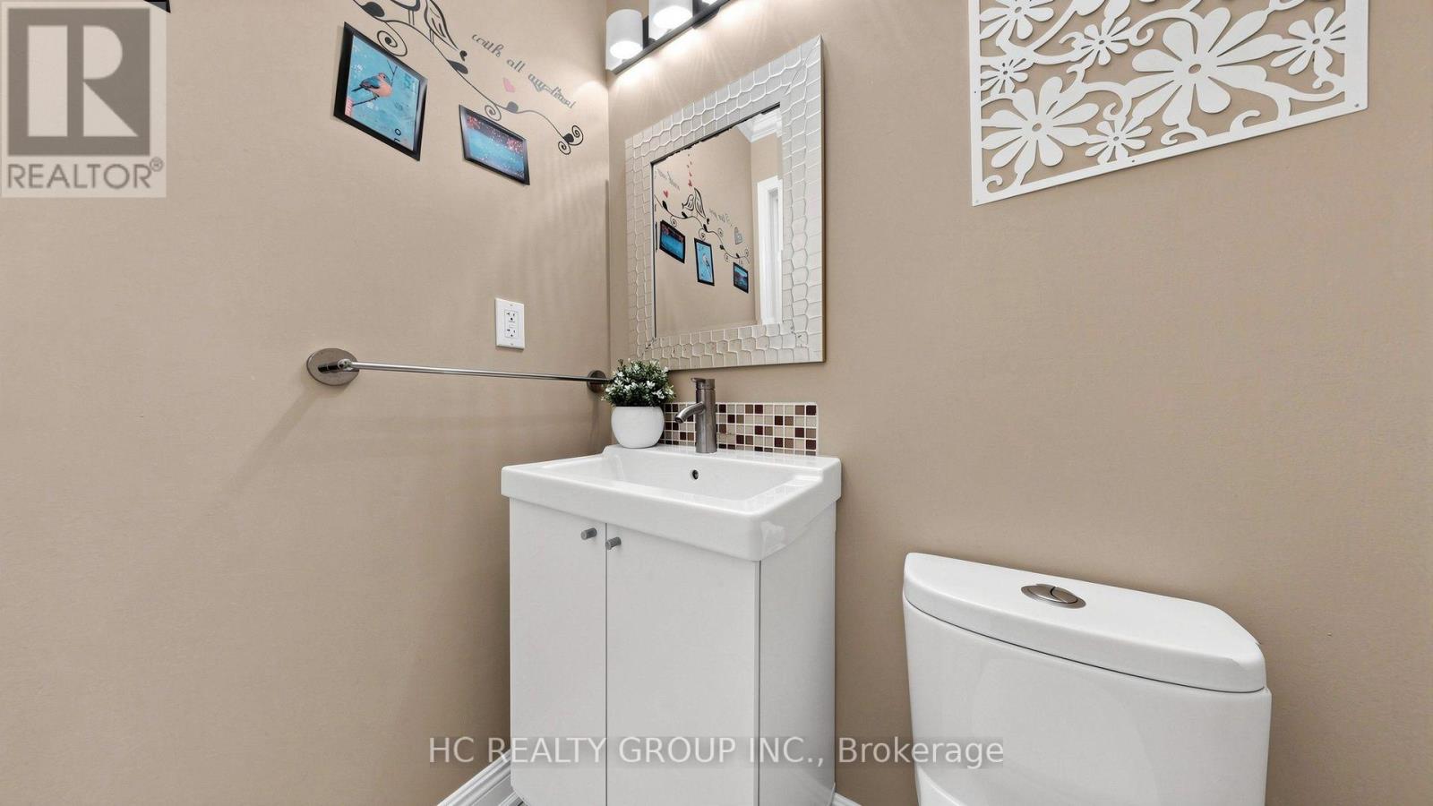 18 Saxony Drive, Markham, Ontario  L6C 2B5 - Photo 18 - N13596492