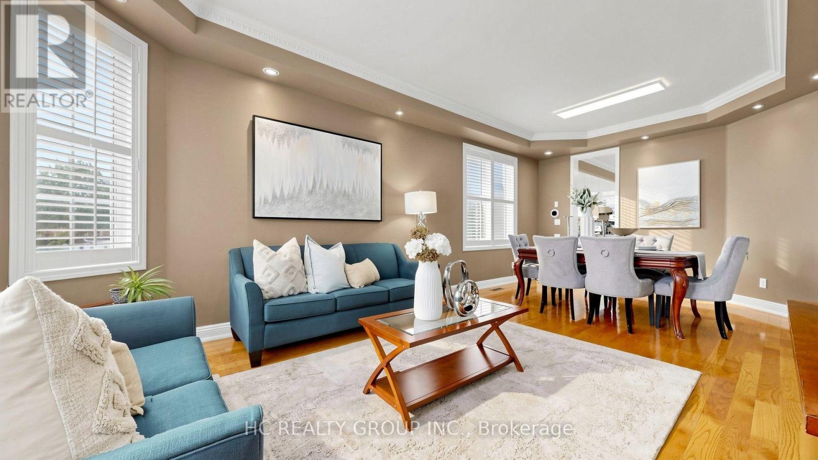 18 Saxony Drive, Markham, Ontario  L6C 2B5 - Photo 6 - N13596492