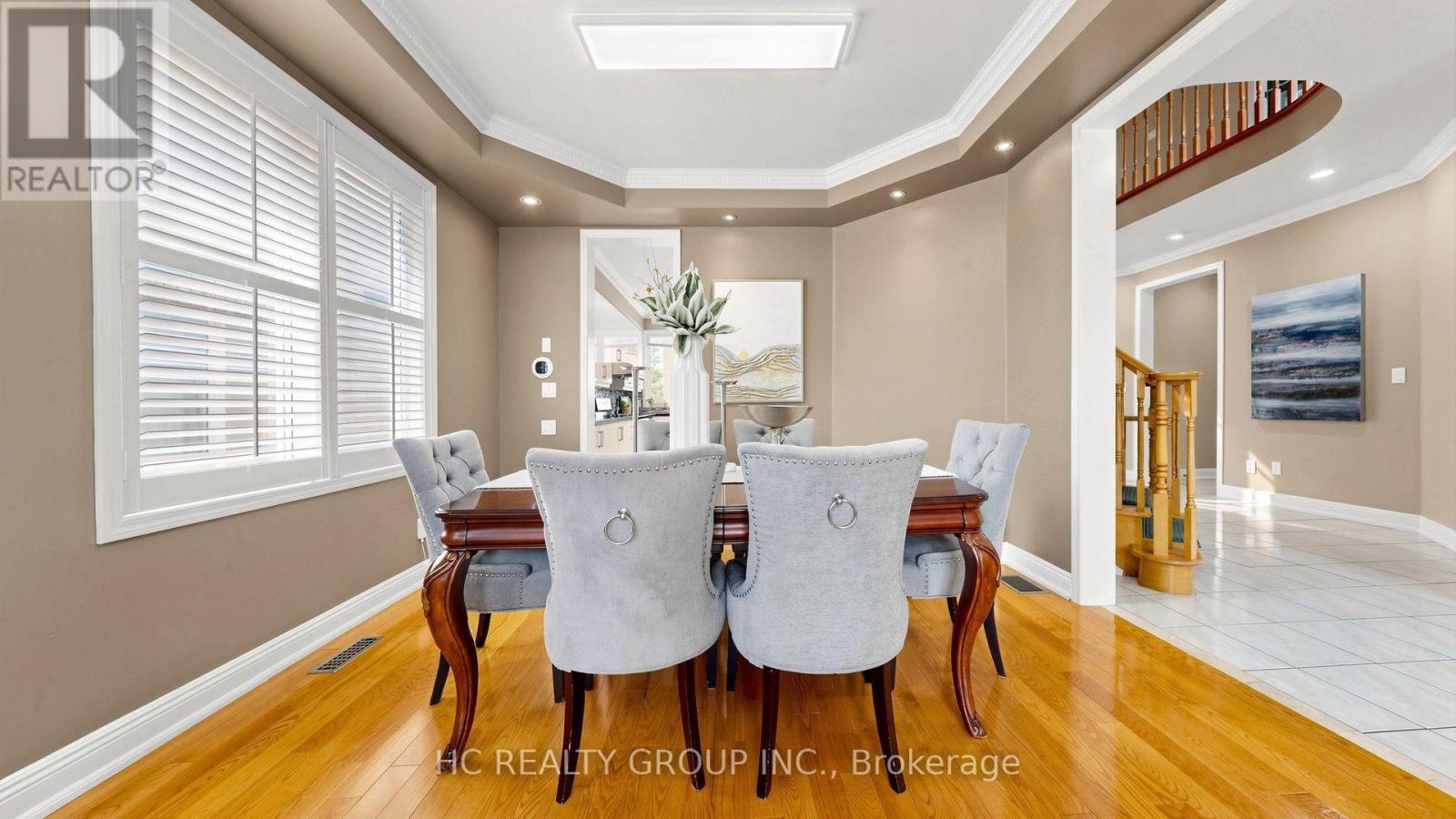 18 Saxony Drive, Markham, Ontario  L6C 2B5 - Photo 7 - N13596492