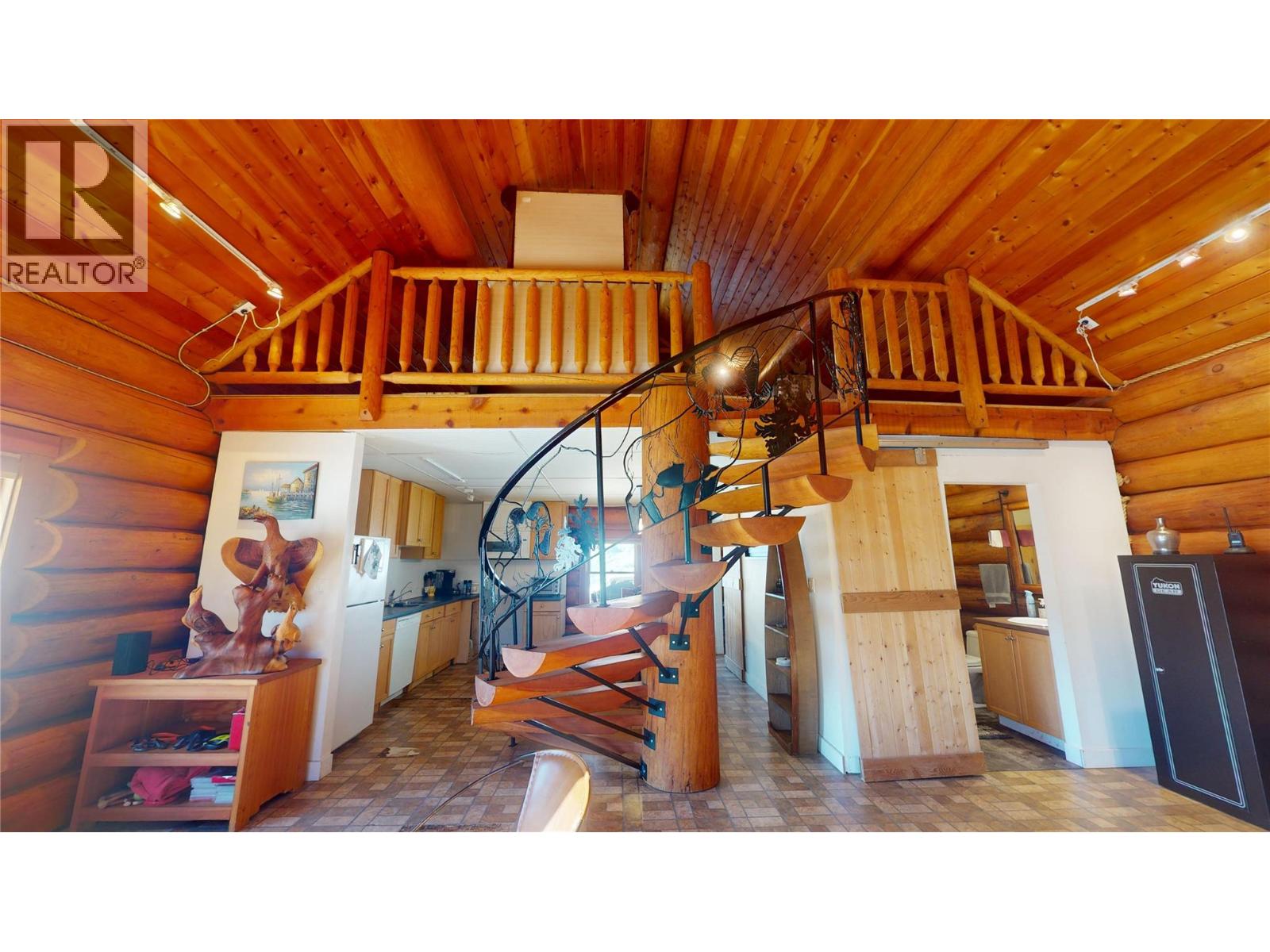 2131 Highway 3 Highway, Fernie, British Columbia  V0B 1M5 - Photo 9 - 10372475