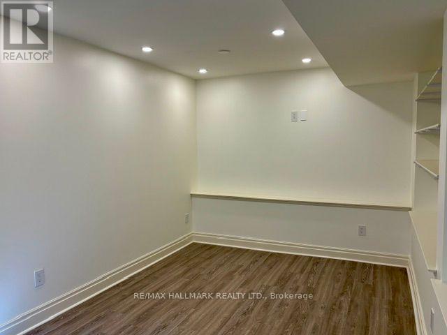 Lower - 3 Whitewood Road, Toronto, Ontario  M4S 2X8 - Photo 8 - C13629778