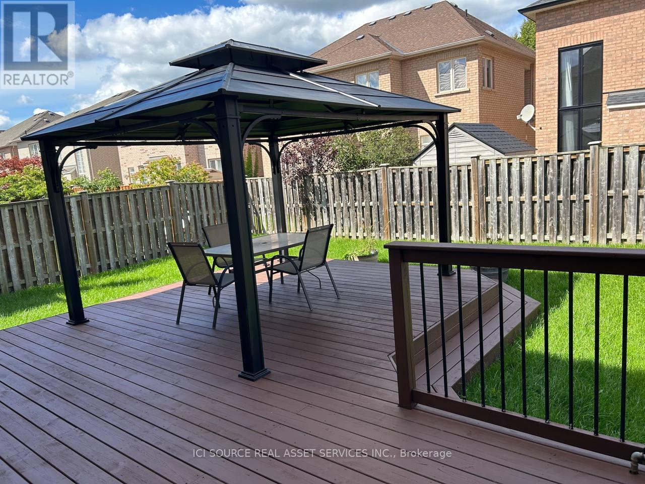 22 Castleview Crescent, Markham, Ontario  L6C 3C2 - Photo 24 - N13621640