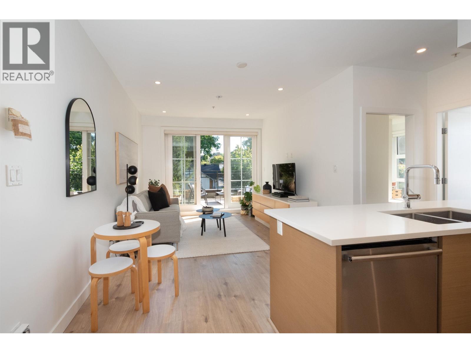 203 2528 Collingwood Street, Vancouver, British Columbia  V6R 0C1 - Photo 4 - R3161980