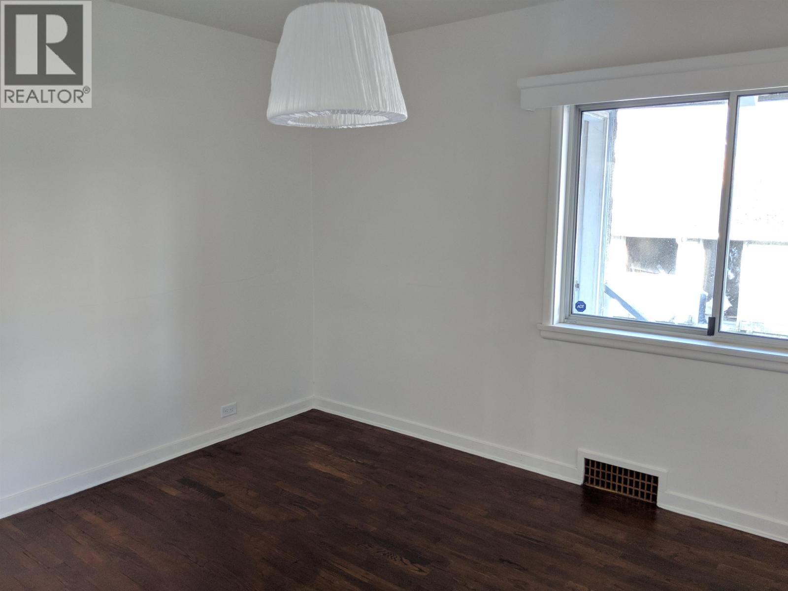 6598 Doman Street, Vancouver, British Columbia  V5S 3H4 - Photo 8 - R3161981
