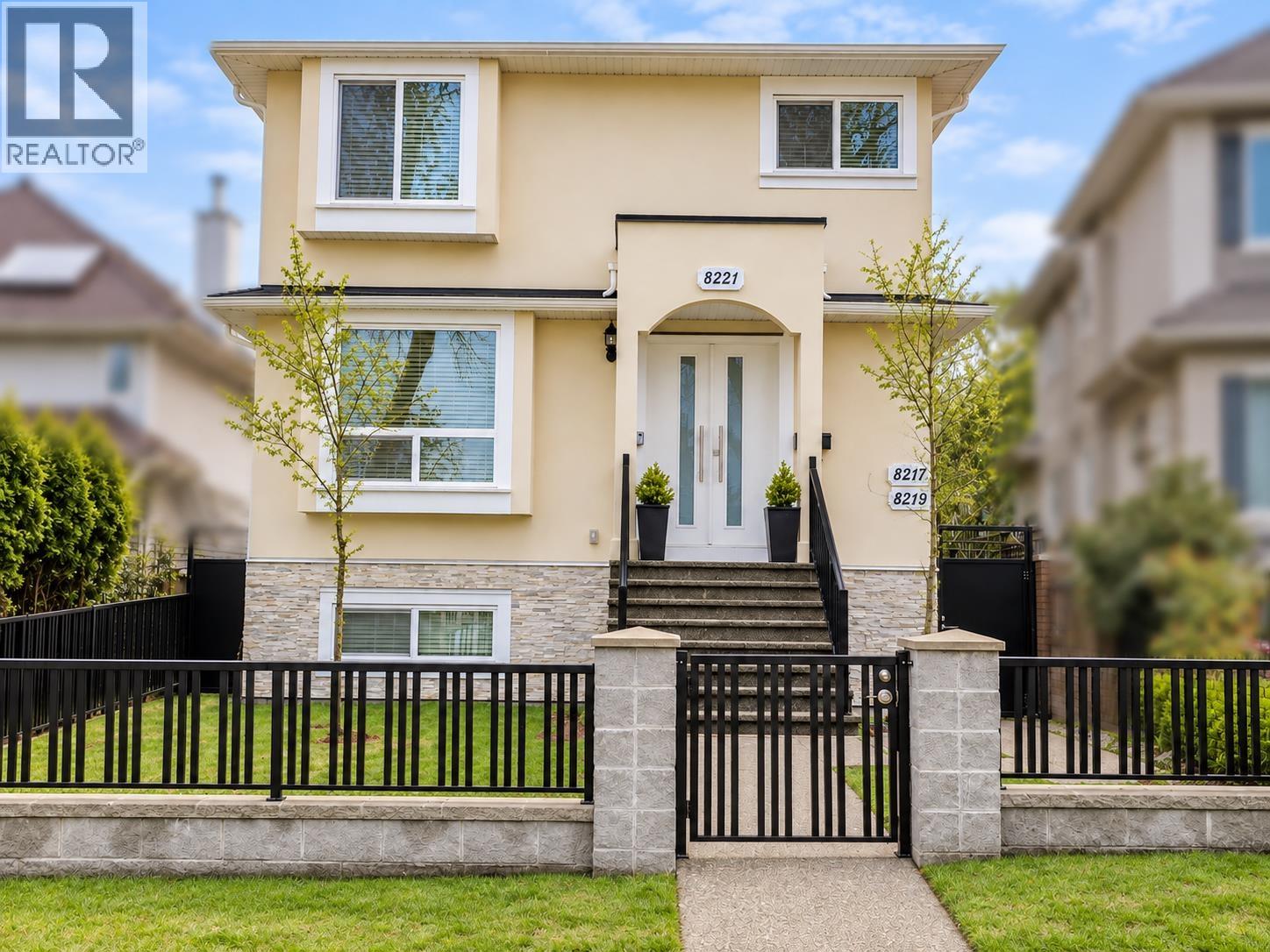 8221 FREMLIN STREET, vancouver, British Columbia