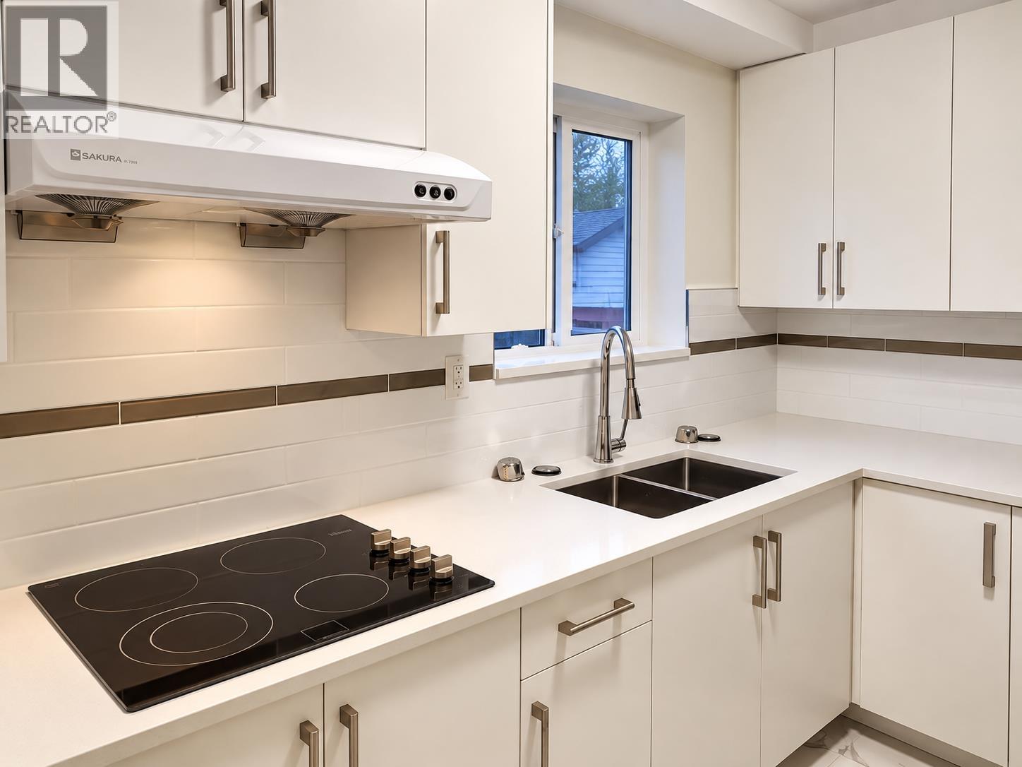 8221 Fremlin Street, Vancouver, British Columbia  V6P 3W9 - Photo 3 - R3161983