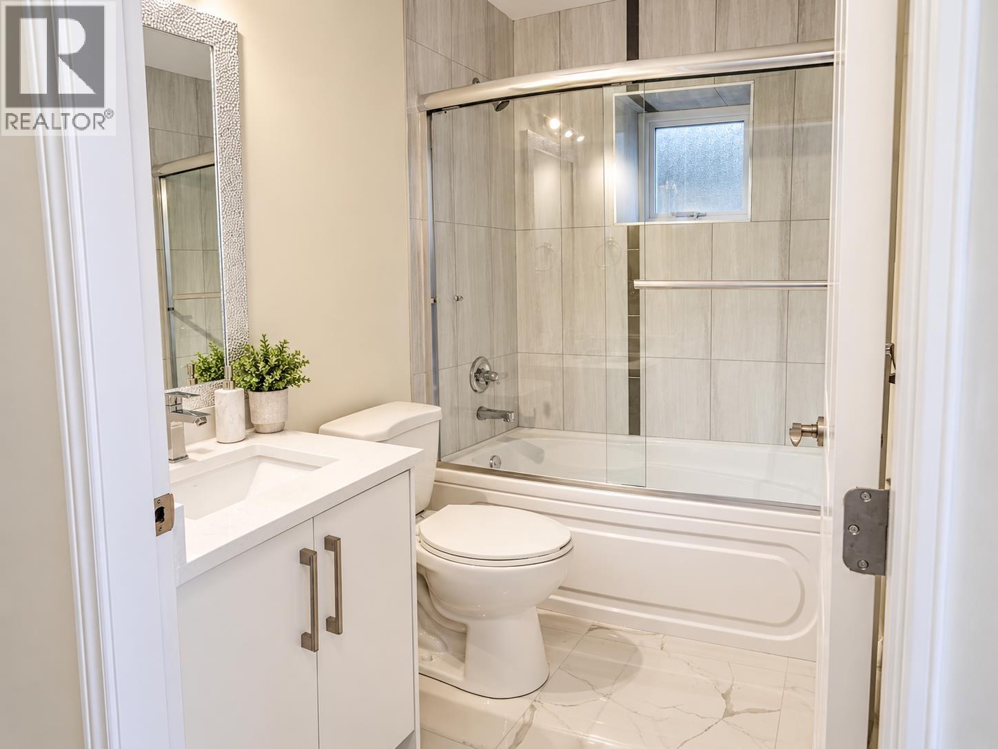 8221 Fremlin Street, Vancouver, British Columbia  V6P 3W9 - Photo 9 - R3161983