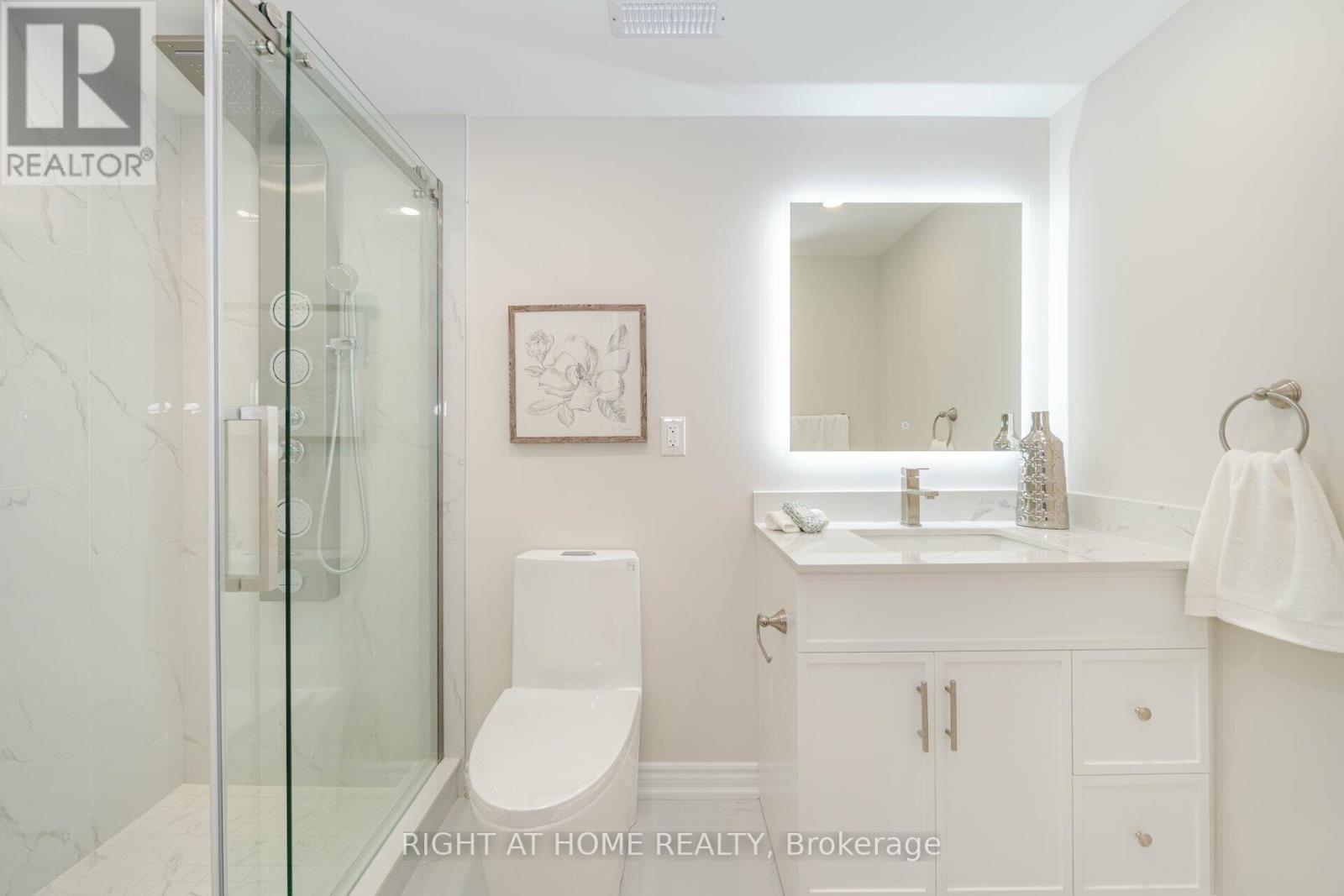 3388 Southwick Street, Mississauga, Ontario  L5M 7L5 - Photo 12 - W13750994