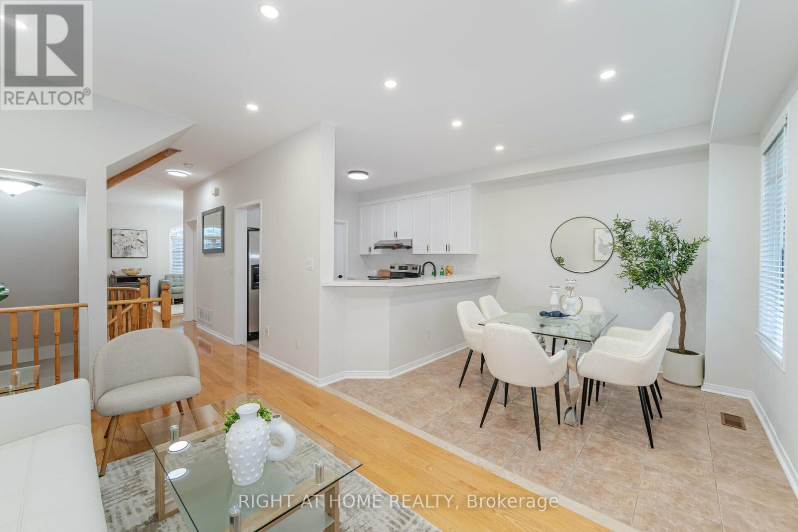 3388 Southwick Street, Mississauga, Ontario  L5M 7L5 - Photo 17 - W13750994
