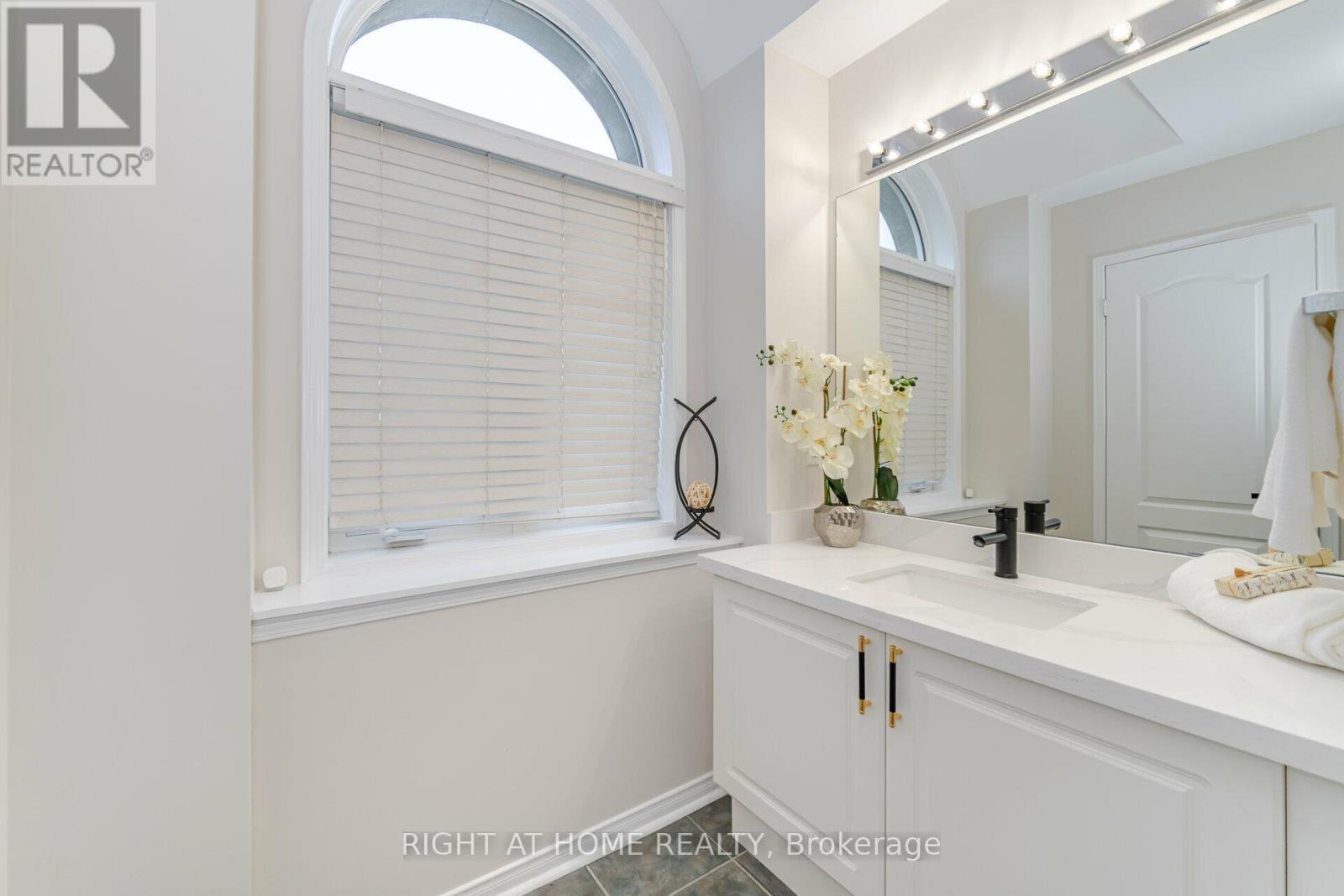 3388 Southwick Street, Mississauga, Ontario  L5M 7L5 - Photo 28 - W13750994