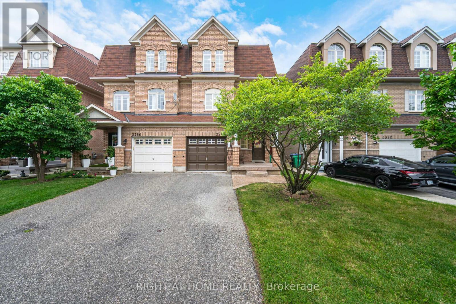 3388 Southwick Street, Mississauga, Ontario  L5M 7L5 - Photo 3 - W13750994