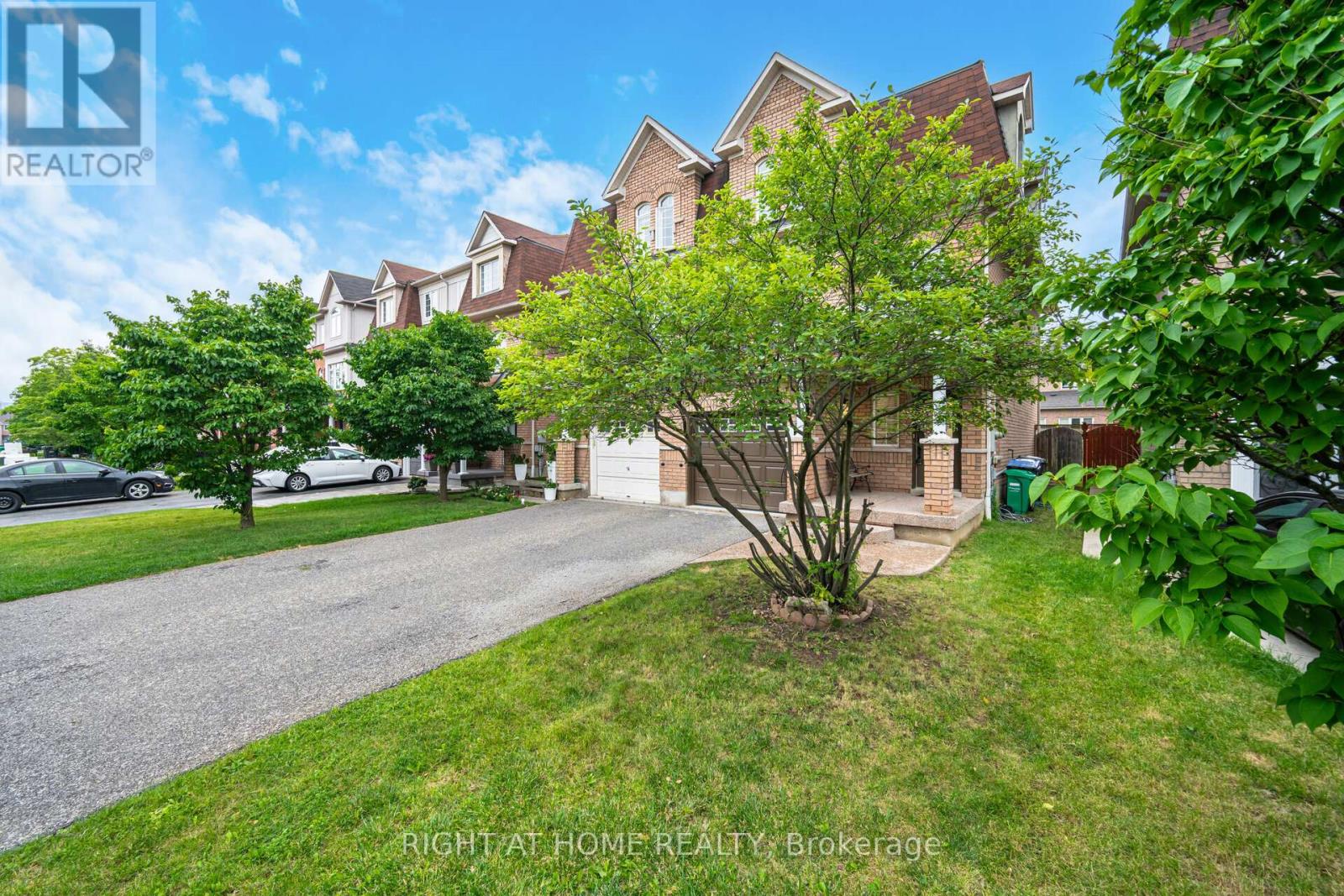 3388 Southwick Street, Mississauga, Ontario  L5M 7L5 - Photo 4 - W13750994