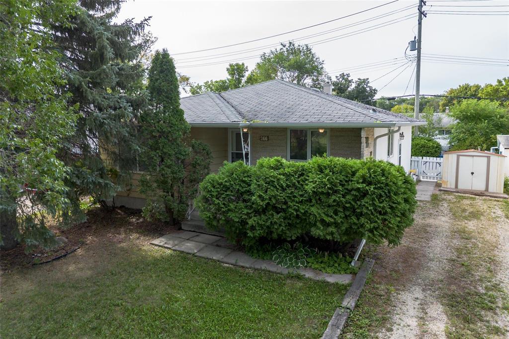 266 Sutton Avenue, Winnipeg, Manitoba  R2G 0S8 - Photo 0 - 202622227