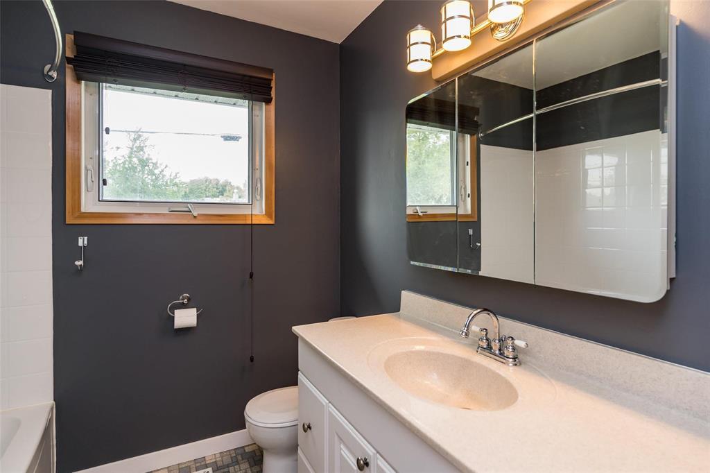 266 Sutton Avenue, Winnipeg, Manitoba  R2G 0S8 - Photo 21 - 202622227