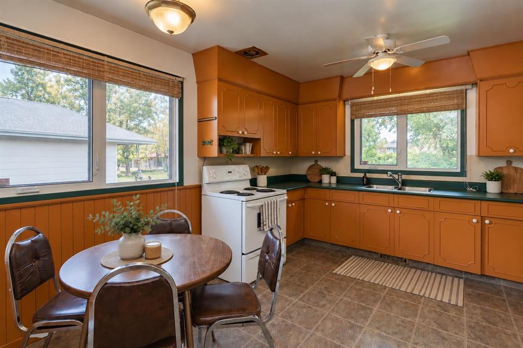 266 Sutton Avenue, Winnipeg, Manitoba  R2G 0S8 - Photo 6 - 202622227