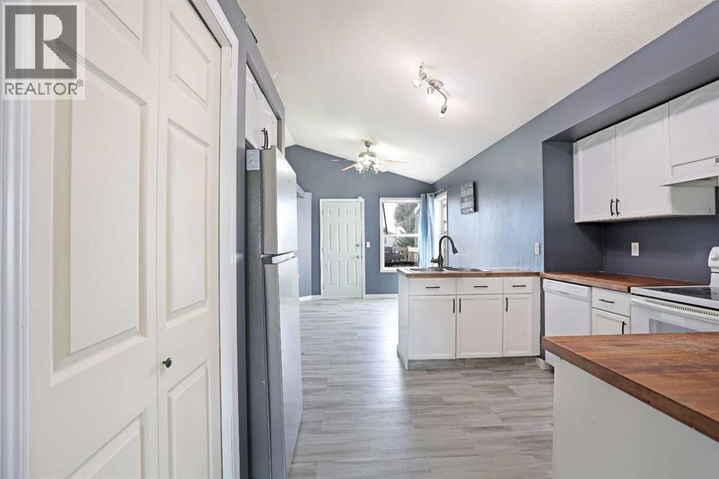 426 Margaret Avenue, Duchess, Alberta  T0J 0Z0 - Photo 10 - A2322780
