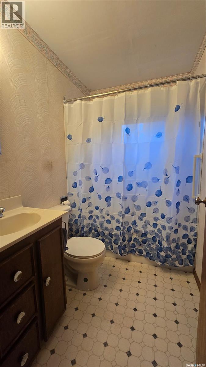 316 Murray Street, Oxbow, Saskatchewan  S0C 2B0 - Photo 7 - SK047716