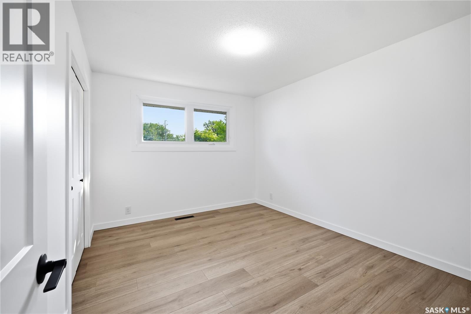 34 Ottawa Place, Regina, Saskatchewan  S4R 2V7 - Photo 14 - SK047654