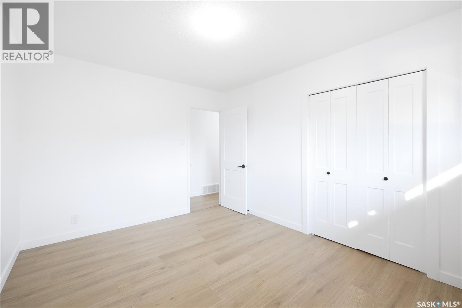 34 Ottawa Place, Regina, Saskatchewan  S4R 2V7 - Photo 15 - SK047654