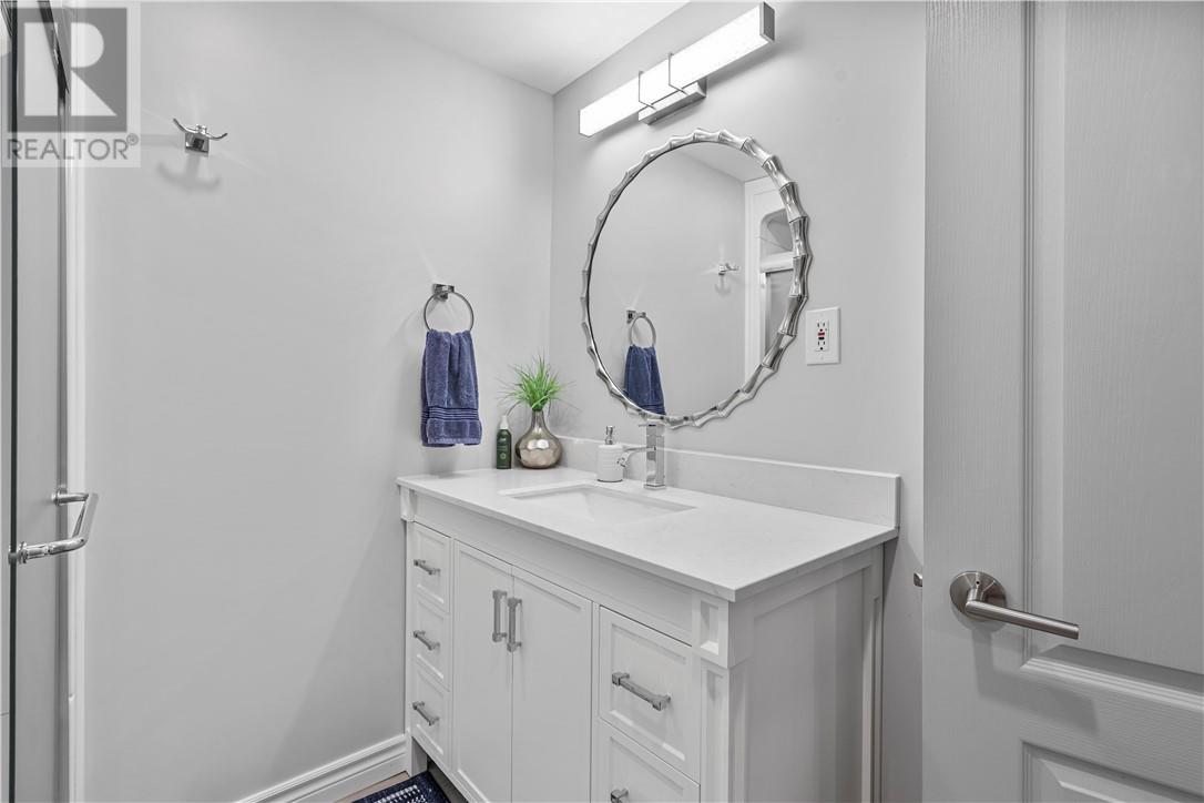 14 Vankoughnet Street W, Little Current, Ontario  P0P 1K0 - Photo 36 - 2130186