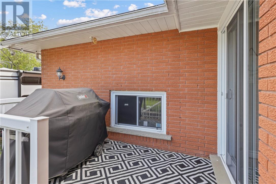 14 Vankoughnet Street W, Little Current, Ontario  P0P 1K0 - Photo 6 - 2130186