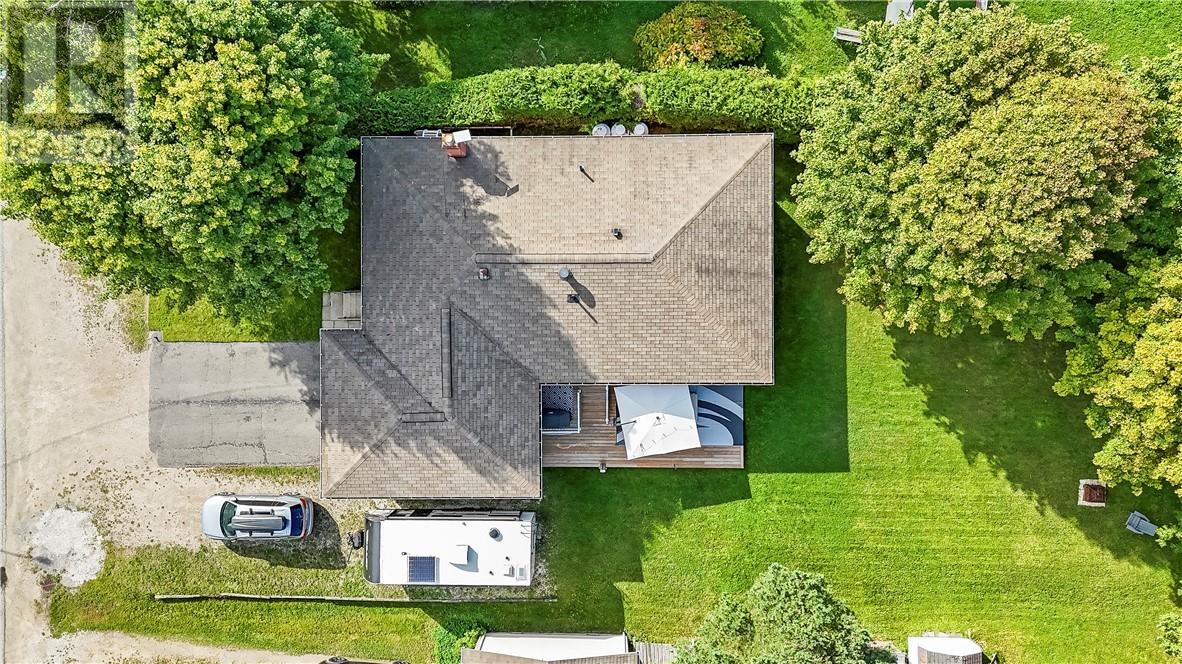 14 Vankoughnet Street W, Little Current, Ontario  P0P 1K0 - Photo 7 - 2130186