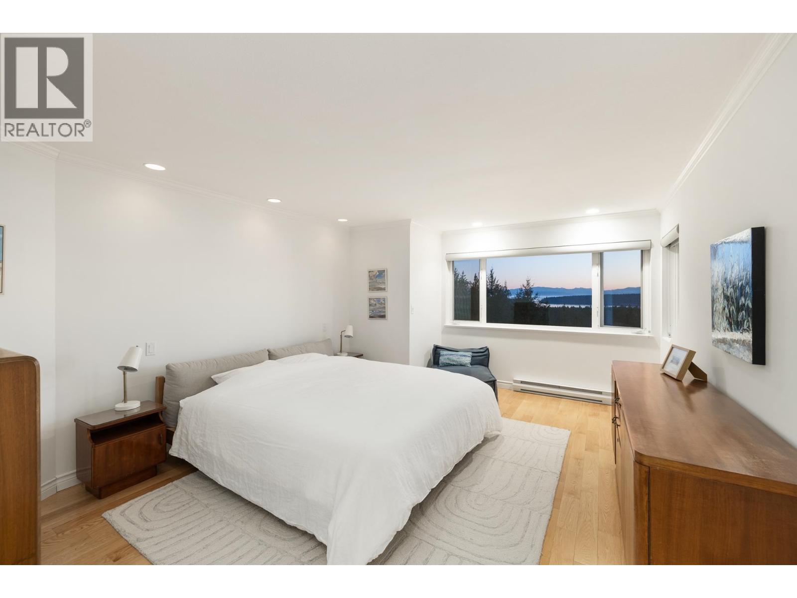 10339 Sunshine Coast Highway, Halfmoon Bay, British Columbia  V7Z 1B7 - Photo 23 - R3092825