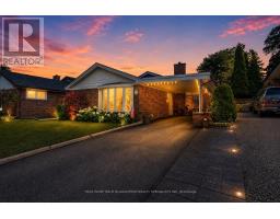 5 HALLOW CRESCENT, Toronto, Ontario