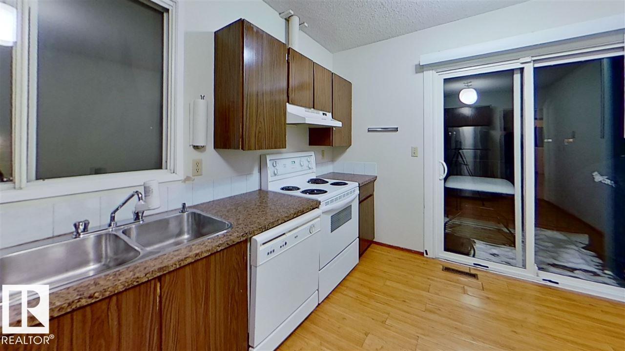 4611 52 Av, Stony Plain, Alberta  T7Z 1E7 - Photo 2 - E4507326