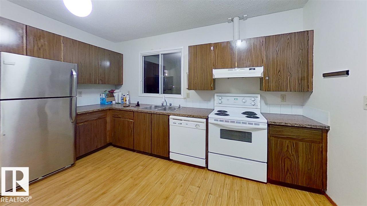 4611 52 Av, Stony Plain, Alberta  T7Z 1E7 - Photo 3 - E4507326