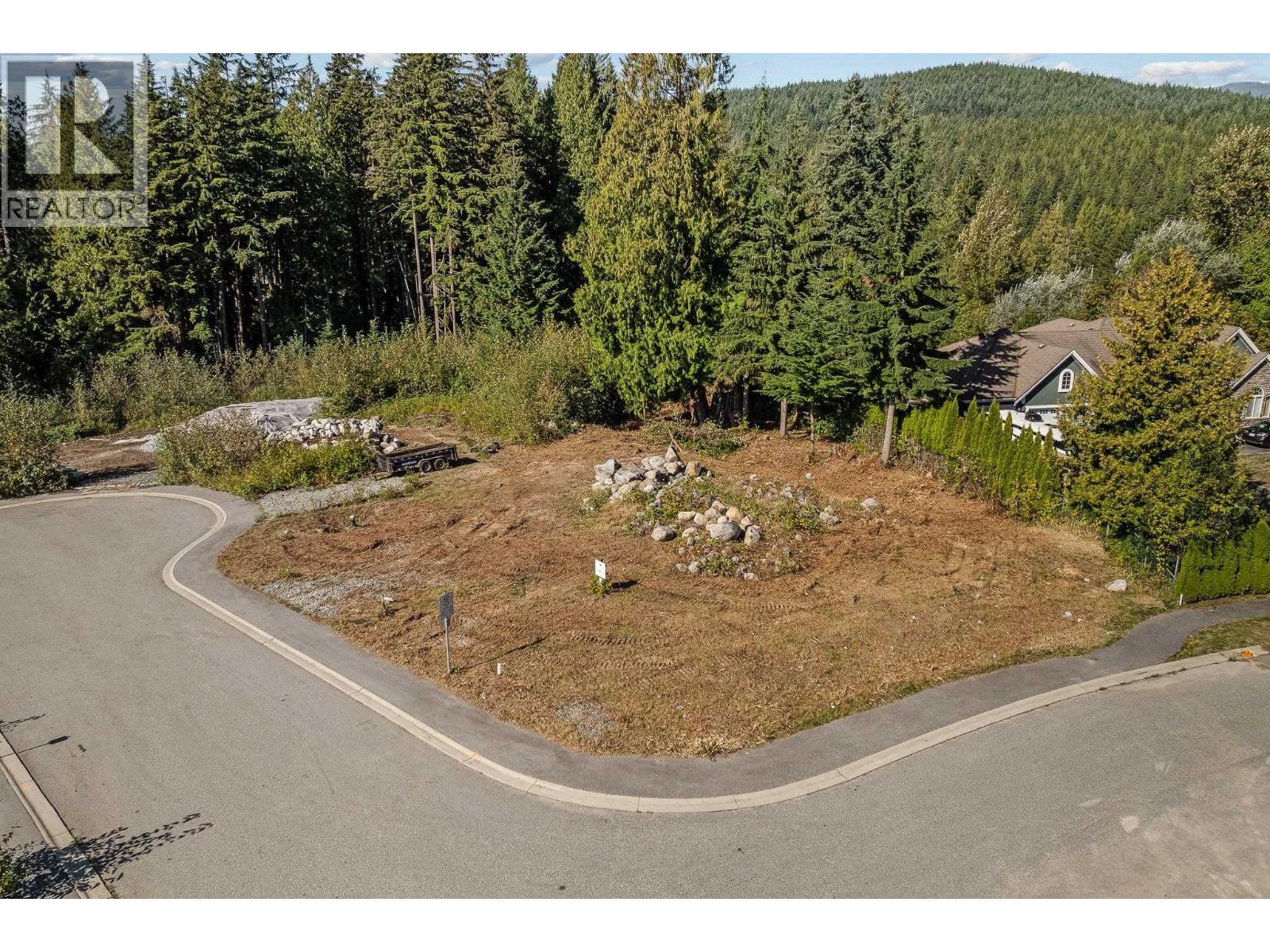 3132 Chestnut Court, Port Moody, British Columbia  V3H 0J4 - Photo 4 - R3052724