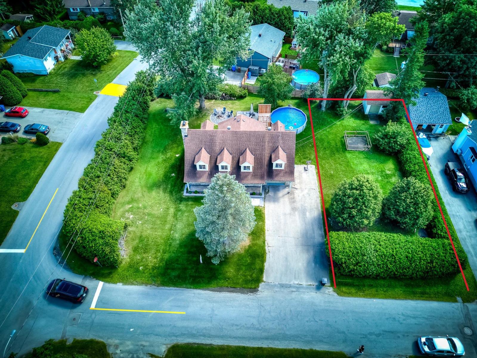 15 Rue Leduc Saint-Clet Quebec Canada J0P1S0 2
