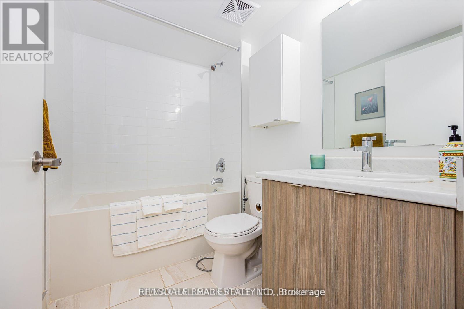 207 - 90 Canon Jackson Drive, Toronto, Ontario  M6M 0C1 - Photo 17 - W13751016