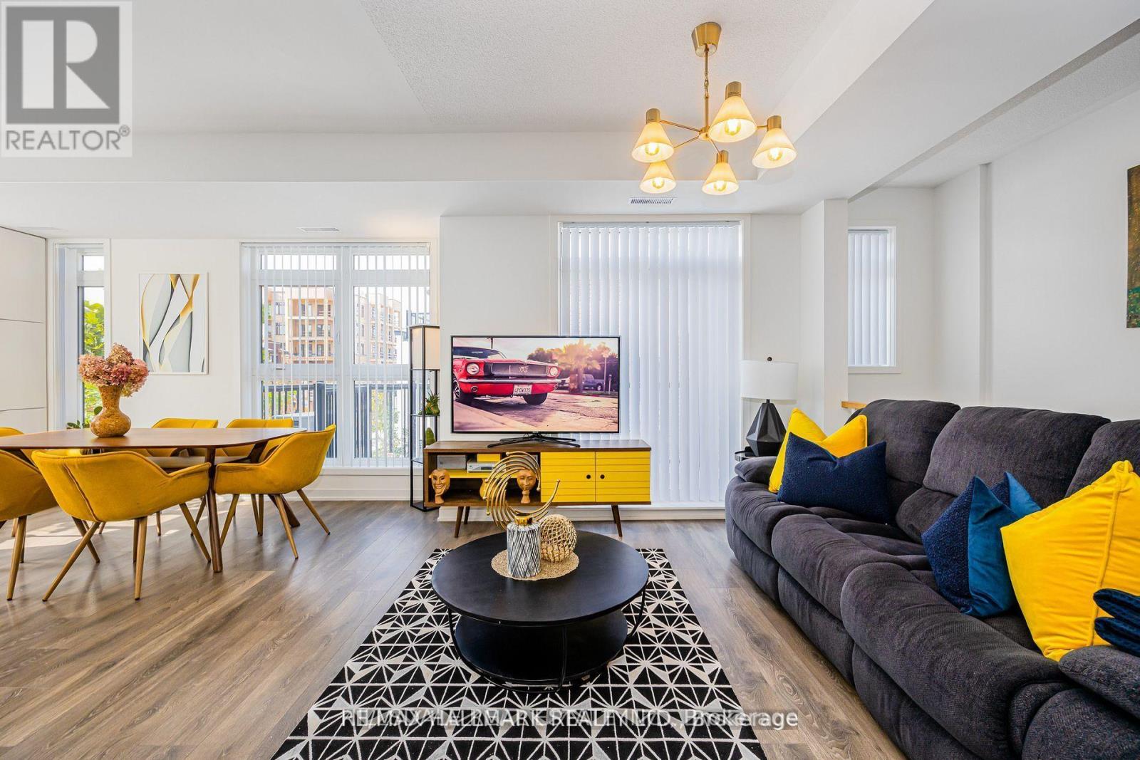 207 - 90 Canon Jackson Drive, Toronto, Ontario  M6M 0C1 - Photo 4 - W13751016