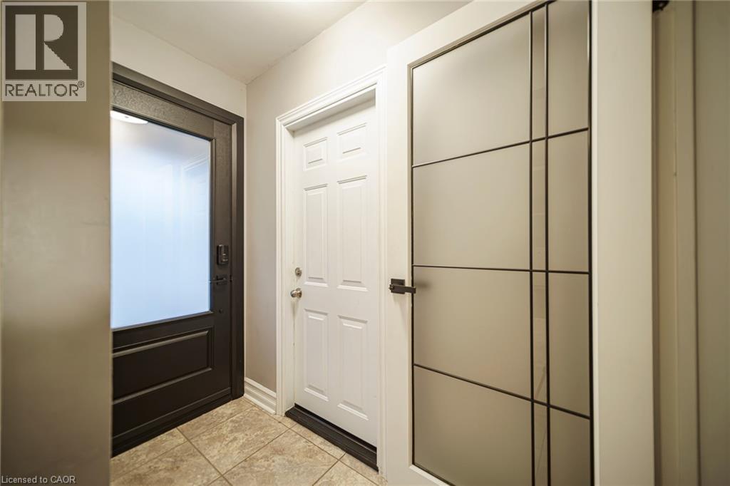 220 Claremont Avenue, Kitchener, Ontario  N2M 2R1 - Photo 29 - 40860591