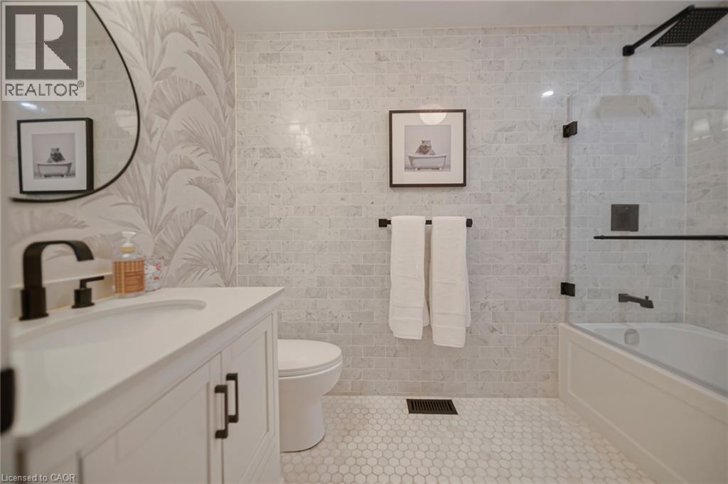 220 Claremont Avenue, Kitchener, Ontario  N2M 2R1 - Photo 24 - 40860591