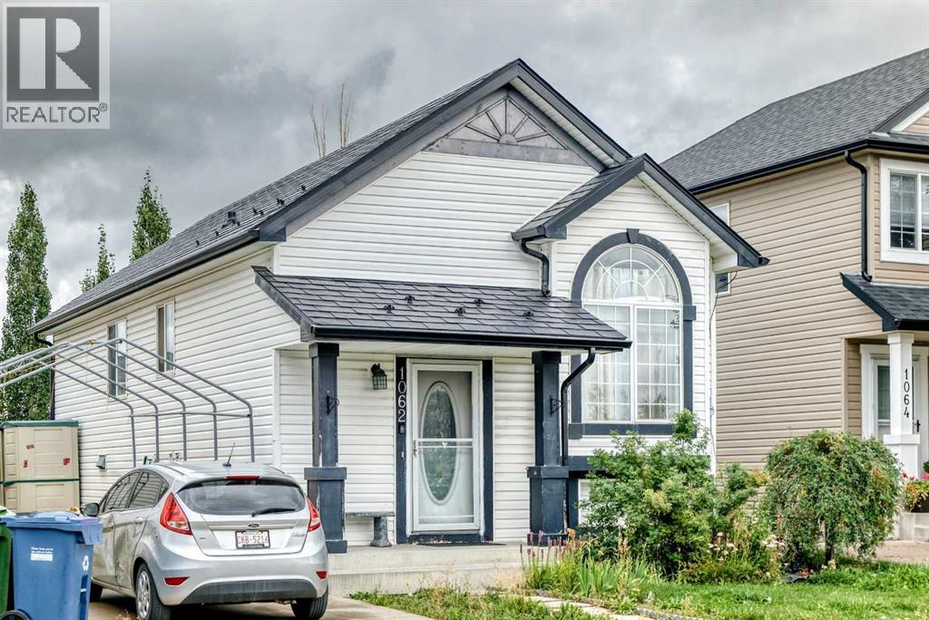 1062 Bridlemeadows Manor SW, Calgary, Alberta