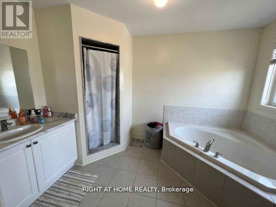 467 Downes Jackson Heights N, Milton, Ontario  L9T 8W1 - Photo 11 - W13751032