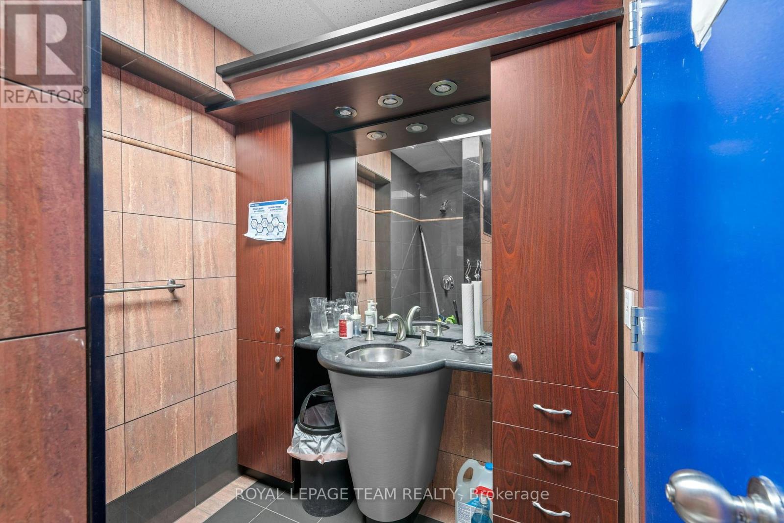 121 - 15 Capella Court, Ottawa, Ontario  K2E 7X1 - Photo 13 - X13751070