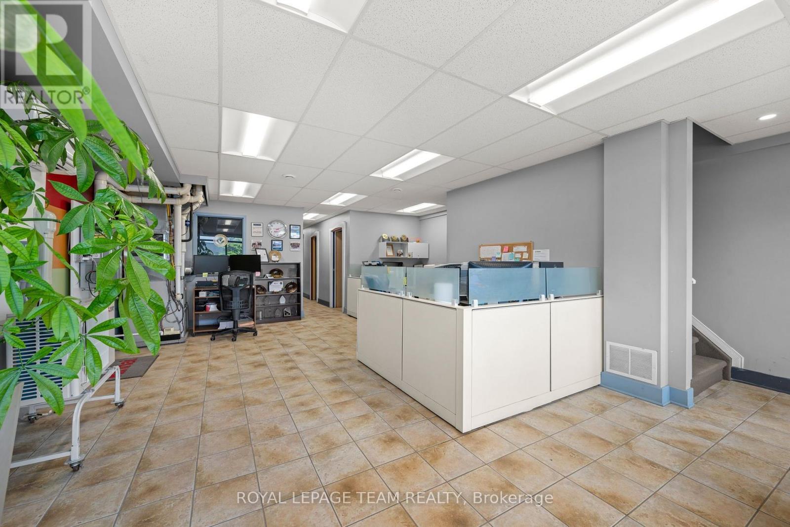 121 - 15 Capella Court, Ottawa, Ontario  K2E 7X1 - Photo 5 - X13751070