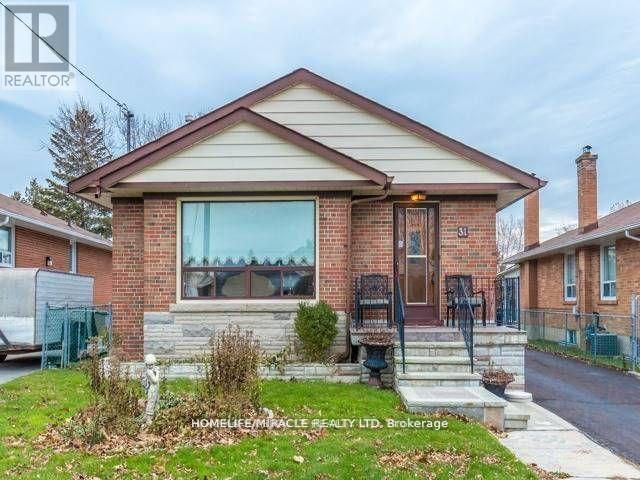 31 KILGREGGAN CRESCENT, Toronto, Ontario